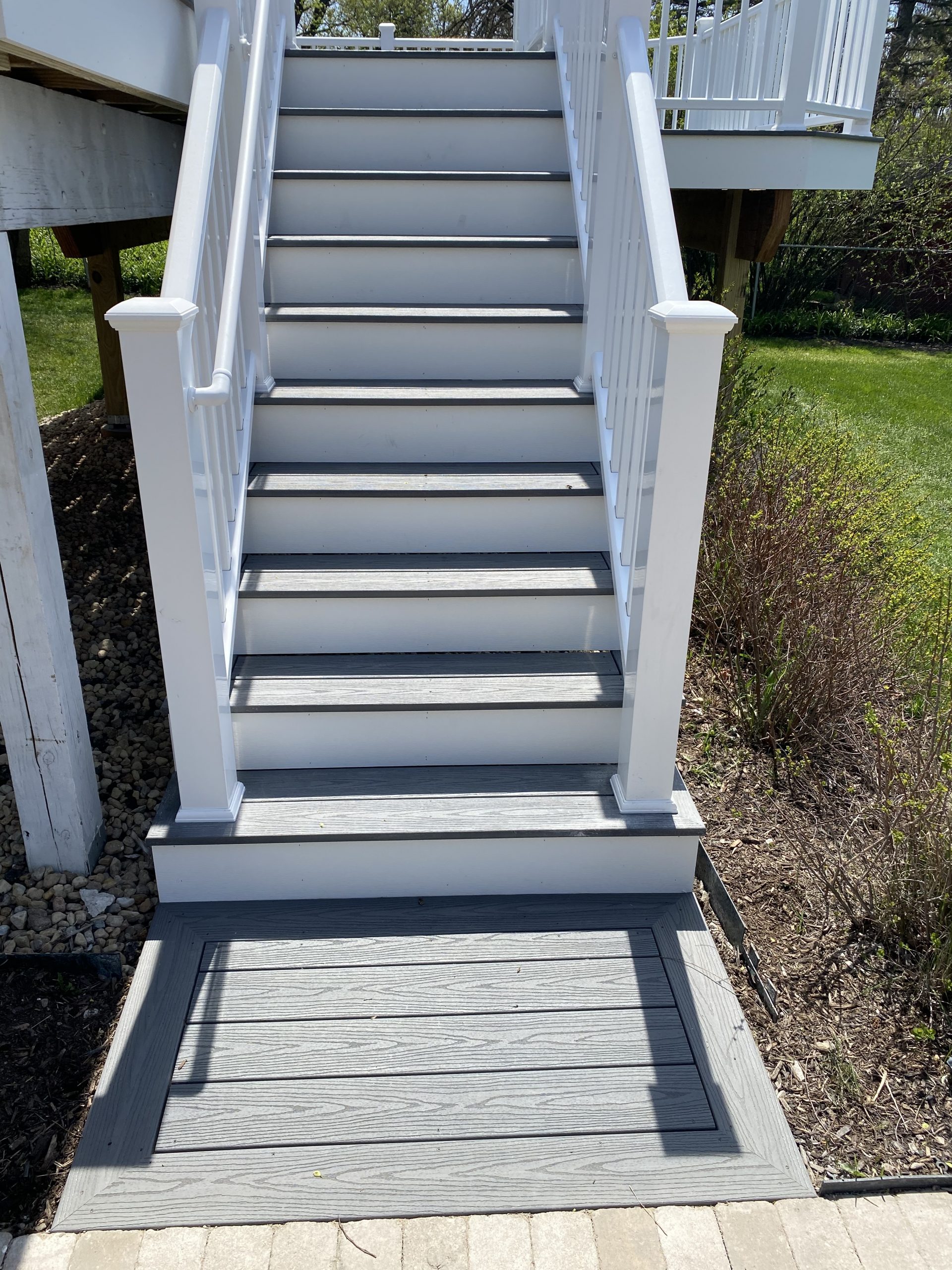 Composite steps from pool deck